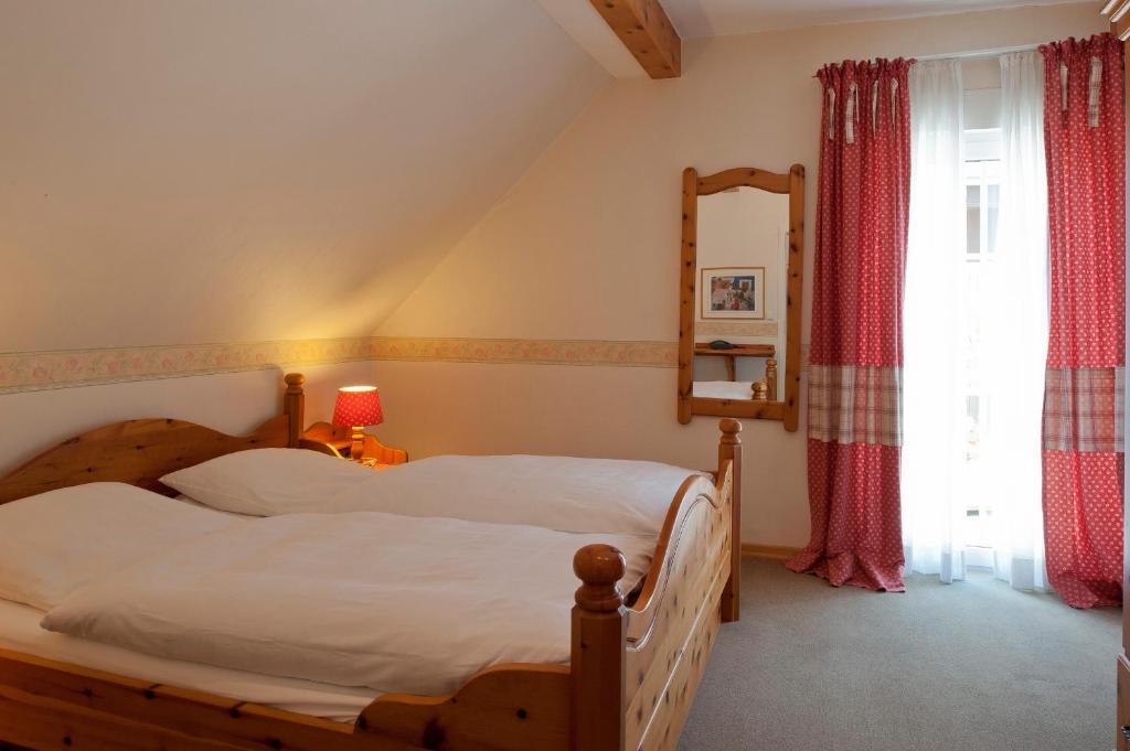 Landhotel Sauerlaender Hof เอสลัวห์ ห้อง รูปภาพ